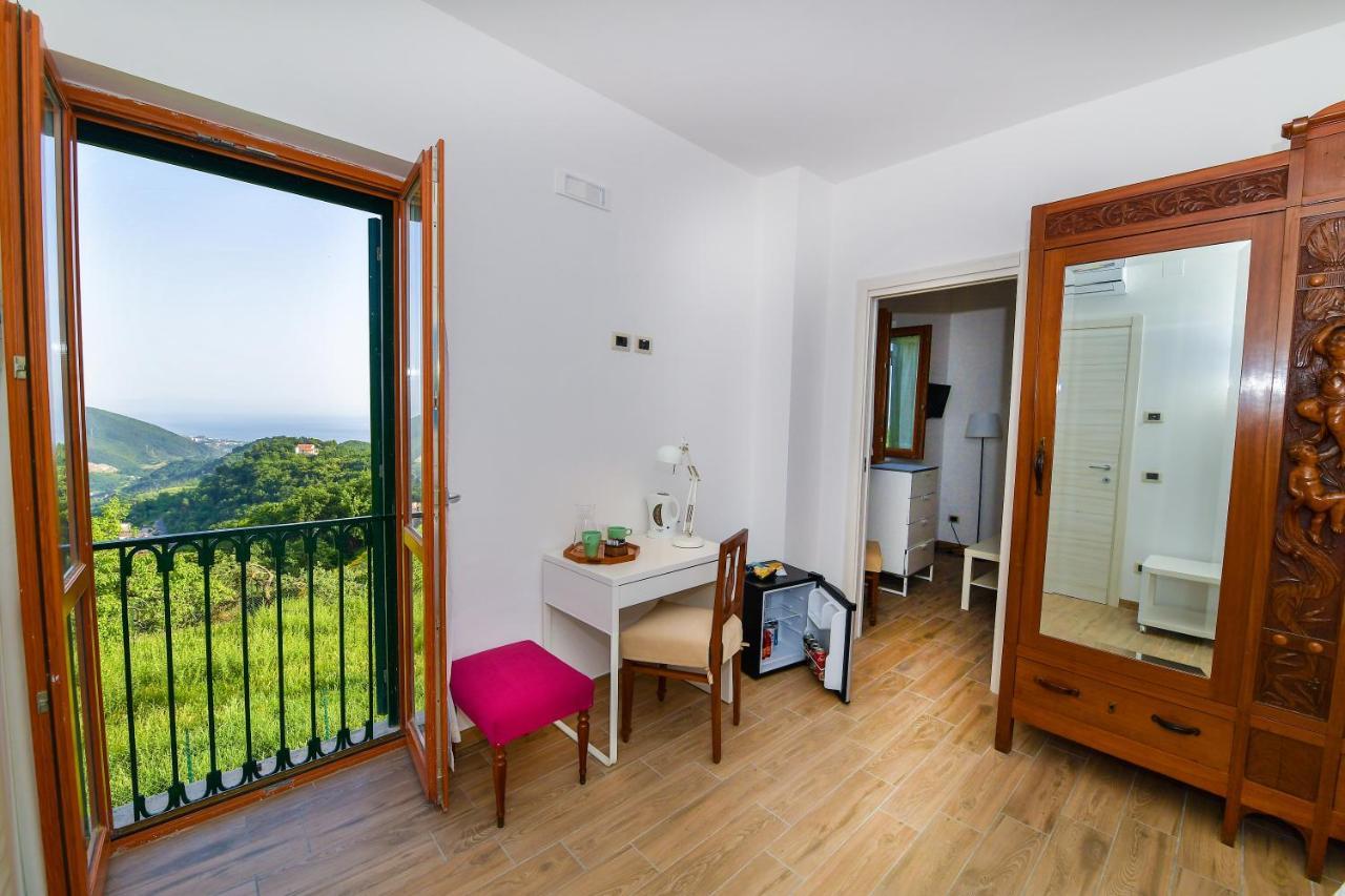 La Riggiola Bed & Breakfast Salerno Bagian luar foto